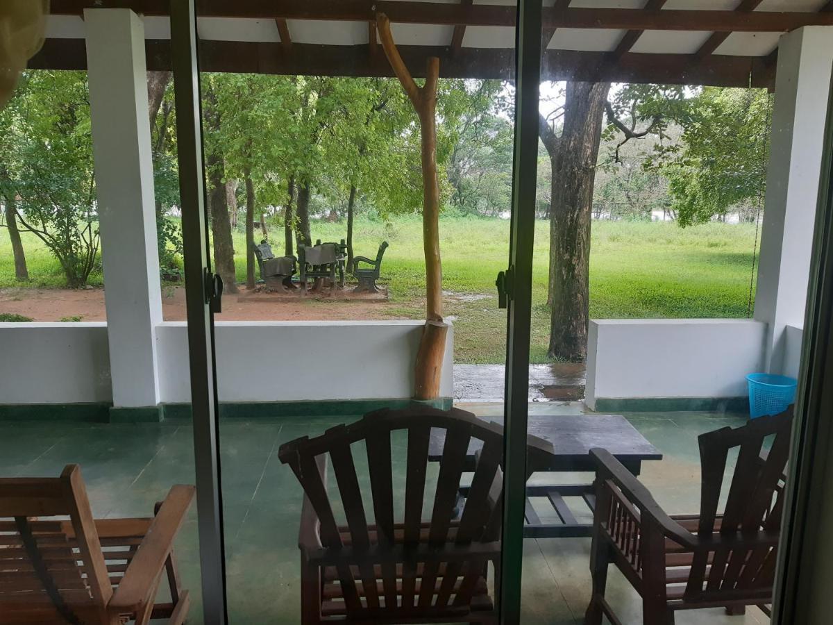 Banana Rest Sigiriya Bed & Breakfast Eksteriør bilde