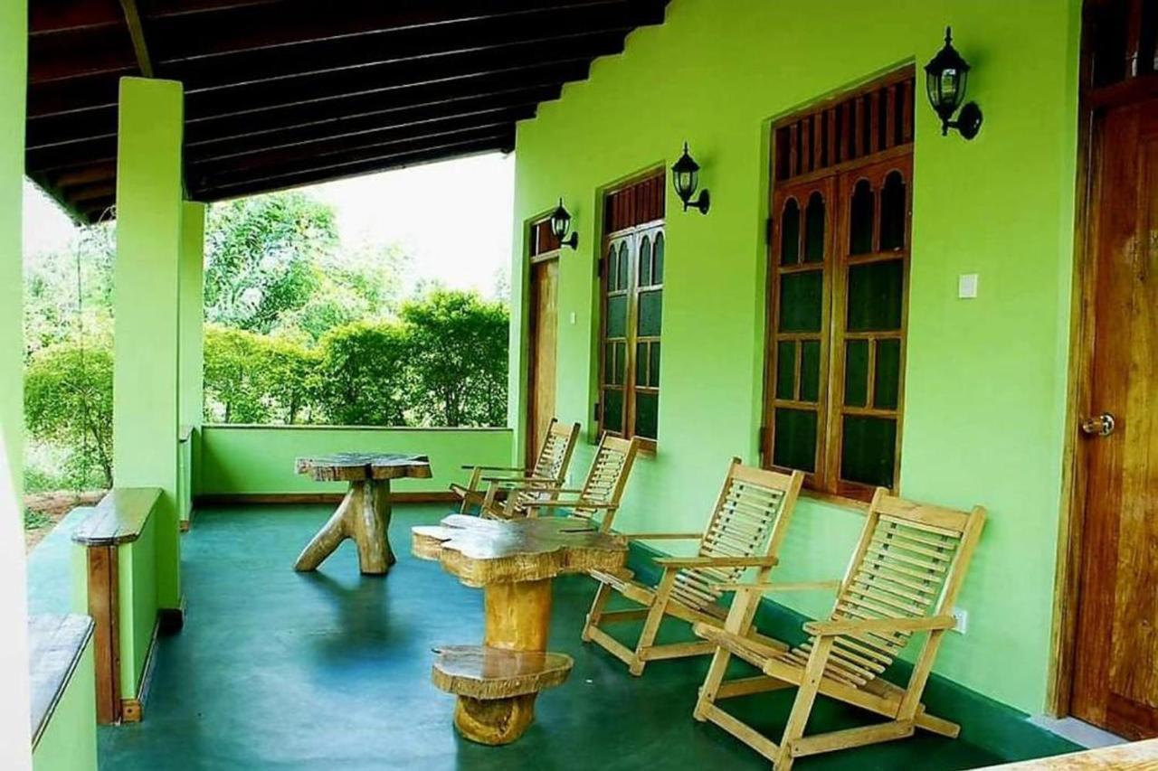 Banana Rest Sigiriya Bed & Breakfast Eksteriør bilde